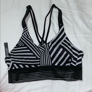 Victoria sport sports bra